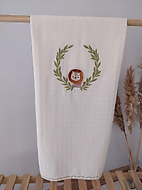 Çift Katlı Nakışlı Müslin Battaniye Krem-aslan özel Üretim